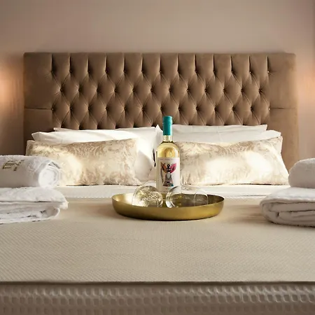 Plaza 1866 Superior Otel